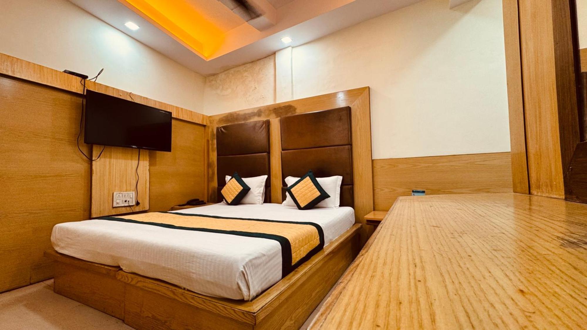 Cottage Lord Krishna Walking Distance From New Delhi Railway Station Exterior photo